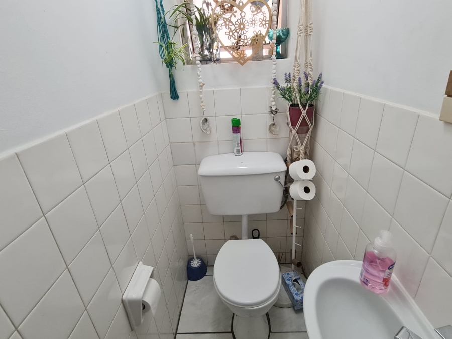 2 Bedroom Property for Sale in Strand Central Western Cape